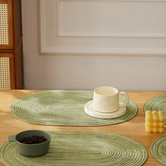 Heat-Resistant Placemats – Set of 4 Non-Slip Table Place Mats for Dining