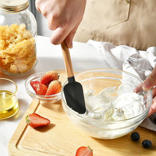 5Pcs Cream Cake Silicone Spatula Wooden Handle Baking Pastry Scraper Blenders Non-stick Kitchen Dessert Cookies Cutter Mixer