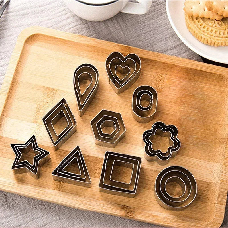 Mini Stainless Steel Mould Heart Star Flower Geometric Shape Cookie Cutters 30Pcs/Box Kitchen Fondant Biscuit Pastry Bakeware