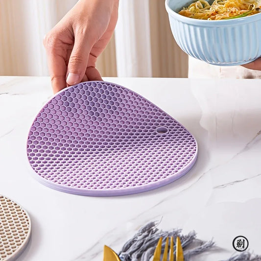 1PC Silicone Anti Scalding Mat Pot Rack Household Kitchen Countertop Protection Heat-resistant Anti Slip Circular Silicone Mat